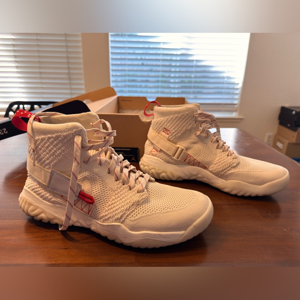 Jordan Apex-React Cream and Red Sneakers - Picture 6 of 10